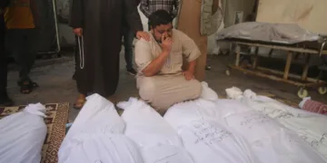 Israel Hamas War: सामूहिक कब्रें, अनगिनत लाशें…