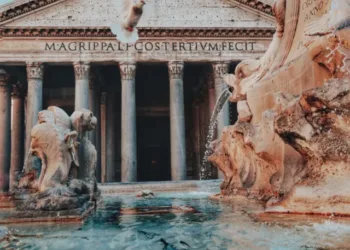 gloria-cretu-iek_zWEB0Fw-unsplash